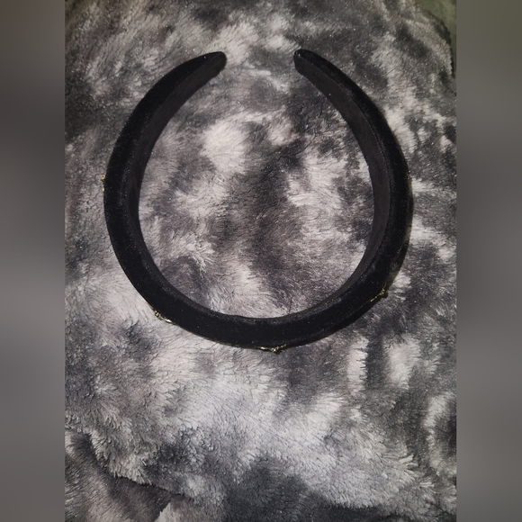 Headband - Picture 4 of 5